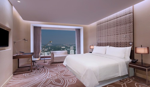 Premium Room, 1 King Bed, Jetted Tub