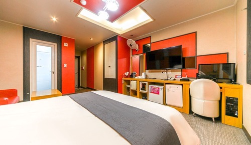 Room (1 room 1 week (general))