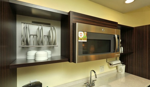Studio, 1 King Bed, Accessible, Bathtub