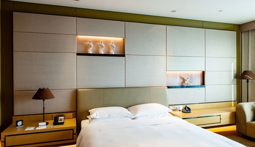 Deluxe Room, 1 King Bed