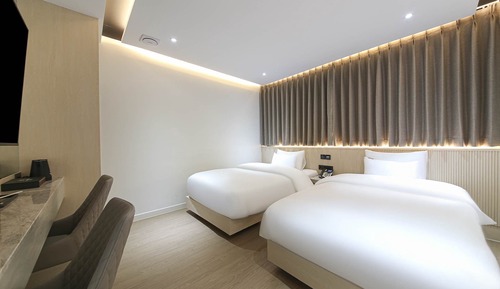 Business Twin Room