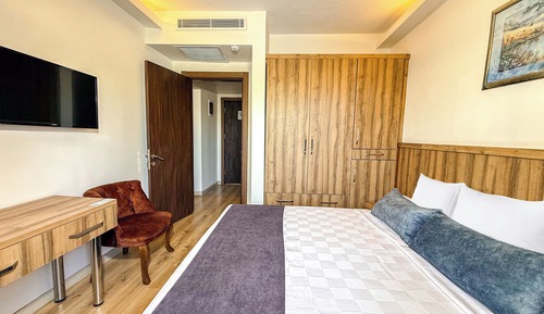 Superior Suite