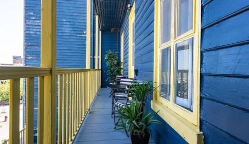 Deluxe Apartment