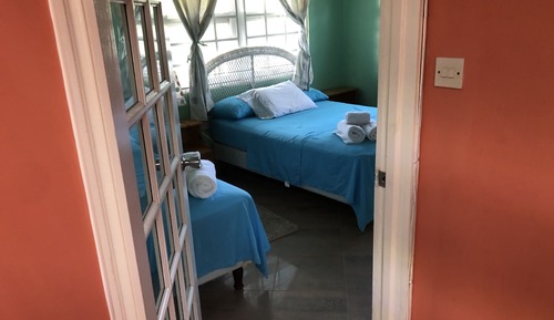 Executive Island Life Suite #5