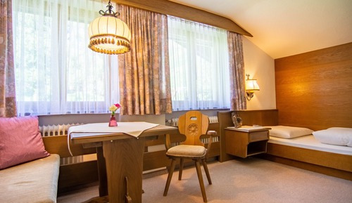 Classic Single Room