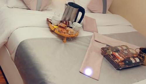 Grand Room, Multiple Beds
