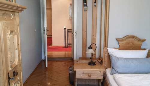 Classic Single Room