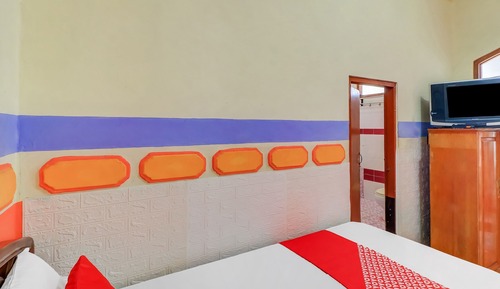 Economy Twin Room