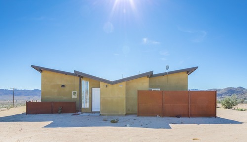 House, 2 Bedrooms
