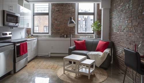 Studio Suite (202)