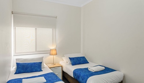 Deluxe 3 Bedroom Beach Cabin - Sleeps 6