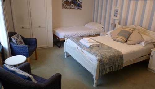 Triple Room, Ensuite (Rooms 4, + 5 )
