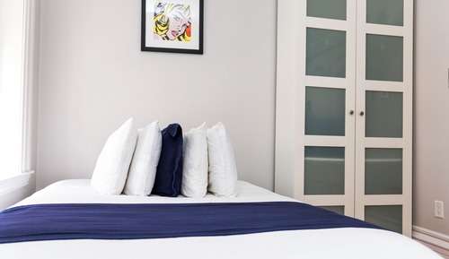 Economy Studio (Unit 12)