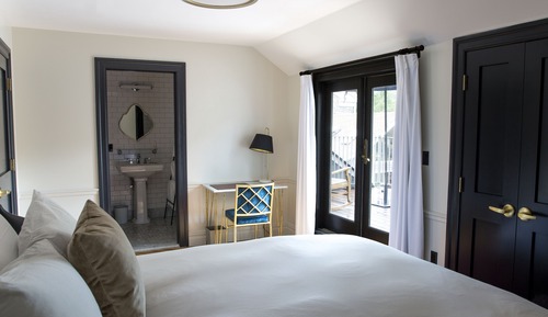 CARRIAGE HOUSE GRAND SUITE - ROOM 13