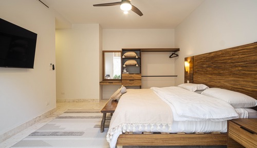 Luxury Villa, 2 Bedrooms, Patio, Garden View (#401)