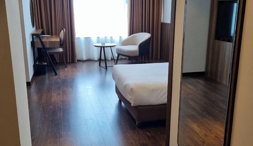 Grand Triple Room