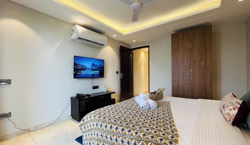 Deluxe Suite