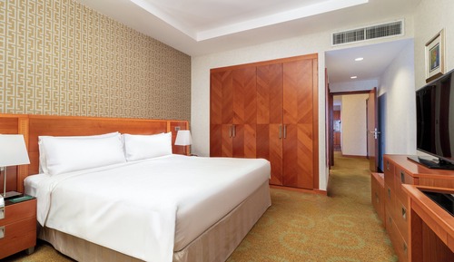 Suite, 2 Bedrooms, Smoking (Club Lounge Access)