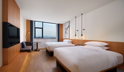 Standard Room, 2 Double Beds, City View