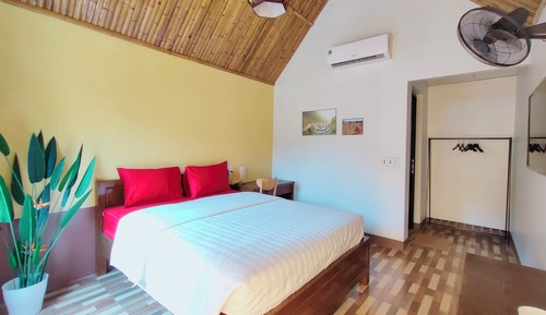 Deluxe Bungalow