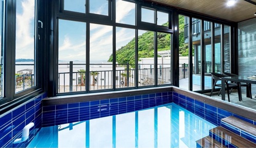 Basic Room, 1 Bedroom (Room 102 (Pool))