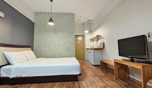 Room (Standard Double 1)