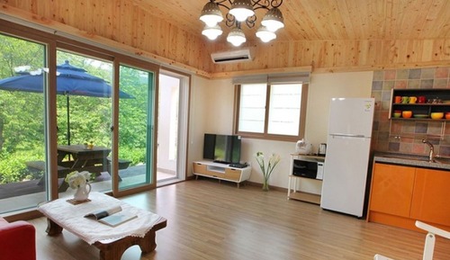 Room (Channari)