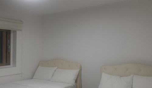 Room (Blue sky (Unshared House))