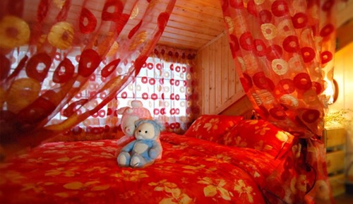 Room (Lanterns)