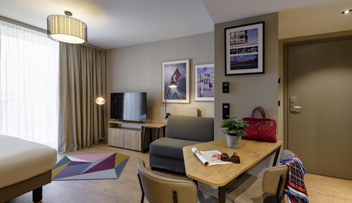 Studio, Multiple Beds