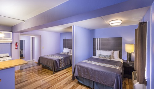 Deluxe Room, 2 Queen Beds, Kitchenette