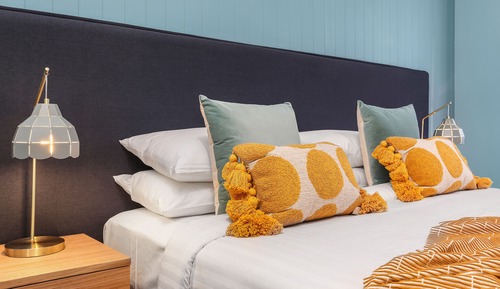 Bay Signature, 1 King Bed