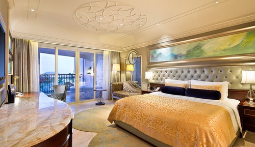 Standard Room, 1 King Bed, Garden View