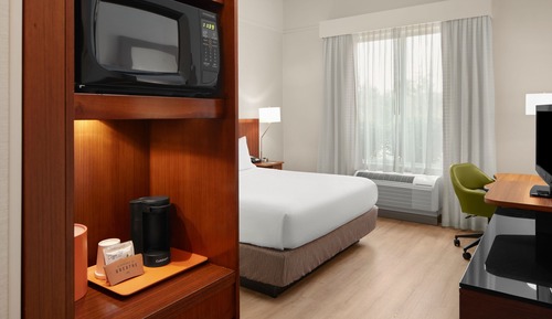 Room, 1 King Bed, Non Smoking