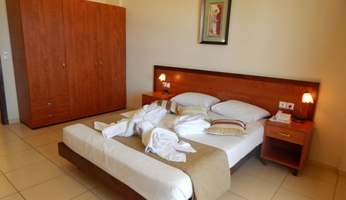 Family Room (Separate Bedroom)