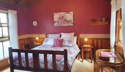 Rosella Room	