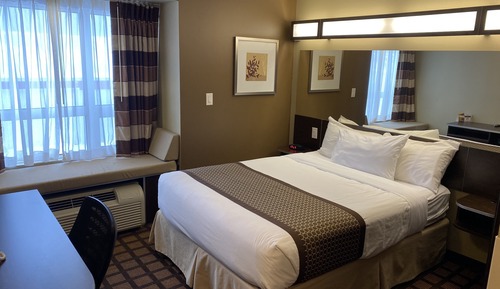 Deluxe Room, 1 Queen Bed, Non Smoking