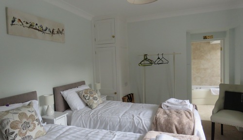 Standard Twin Room, Ensuite