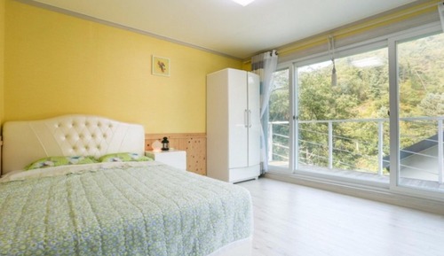 Room (Emerald Home (Unshared House Duplex S)