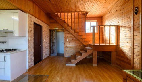 Room (Beethoven (Unshared House))