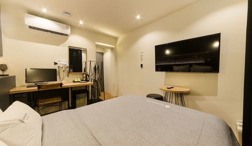 Room (Standard room)
