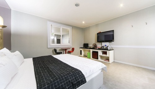 Room (Only for walking (delux parking X/oll)
