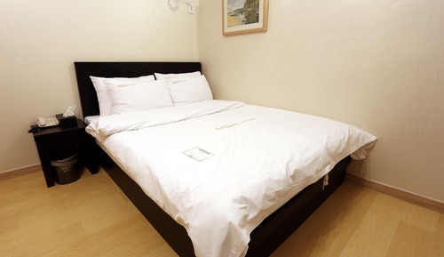 Room (Deluxe B)