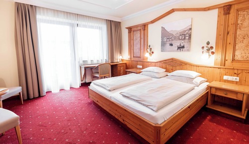 Superior Room (Wandberg)