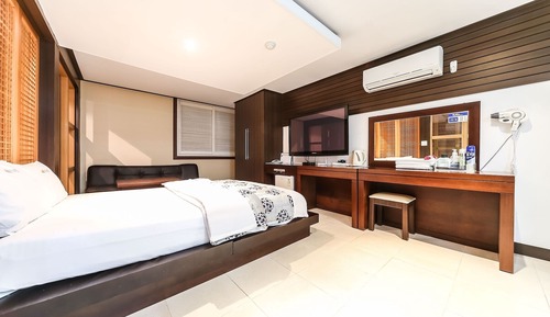 Room (VIP)