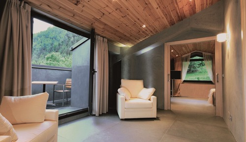 Suite (View)