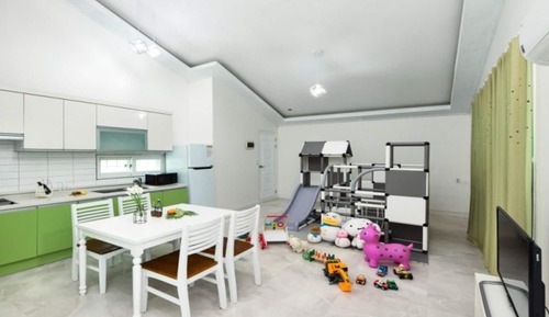 Room (Uranus Star (Kids))