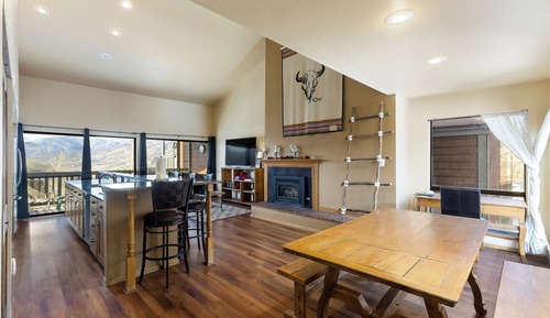 Apartment (3 Bedrooms)