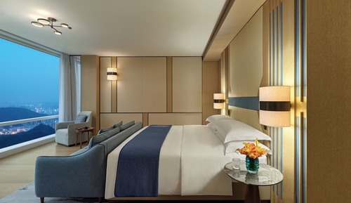Mandarin Suite
