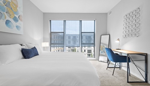 Signature Apartment, 2 Bedrooms, Non Smoking, Pool Access (Self Check-in with Virtual Front Desk)